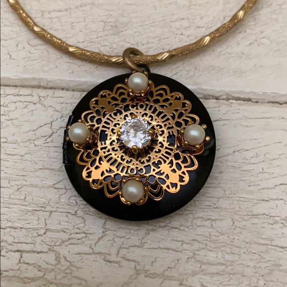 Juicy Couture Set Of 5 Bangles - Picture 3 of 5